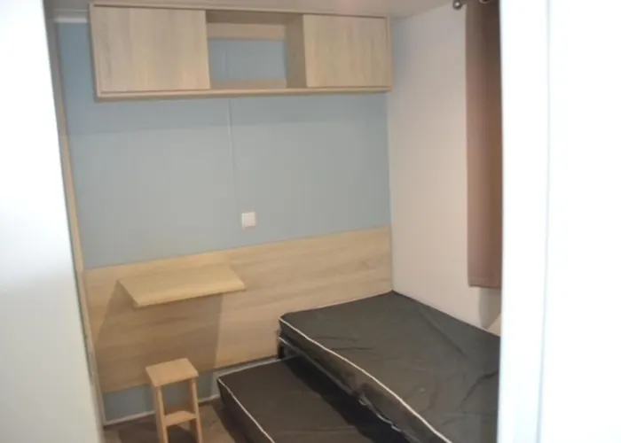 Mht20 3 Et 2 Sdb Dans 4 Etoiles Campingplads Saint-Julien-en-Born